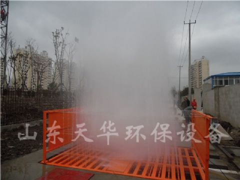 點(diǎn)擊查看詳細(xì)信息<br>標(biāo)題：標(biāo)準(zhǔn)型工程洗車機(jī)清洗效果 閱讀次數(shù)：4998